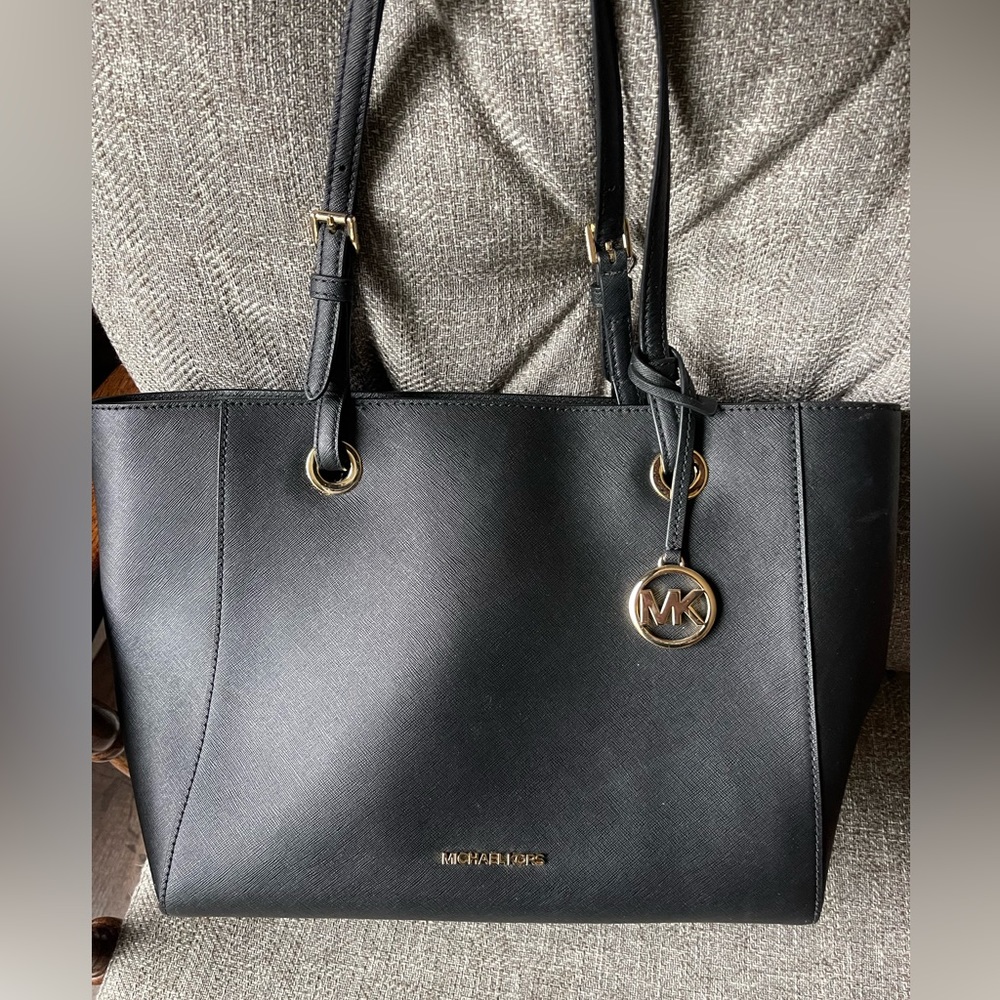 Michael Kors Medium Tote